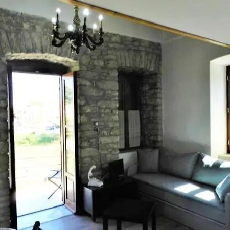 La Casa Di Ercole Across Bay Of Nafplio. Apartamento Míloi