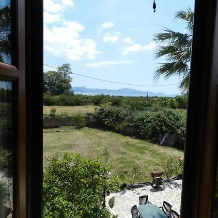 La Casa Di Ercole Across Bay Of Nafplio. Míloi