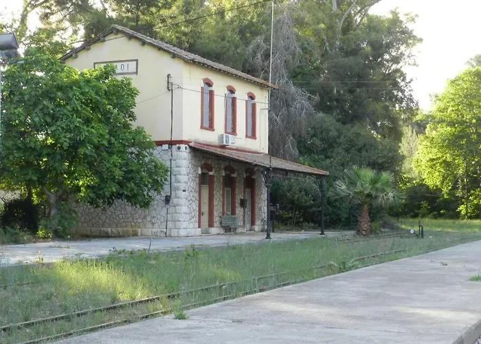 La Casa Di Ercole Across Bay Of Nafplio. Míloi
